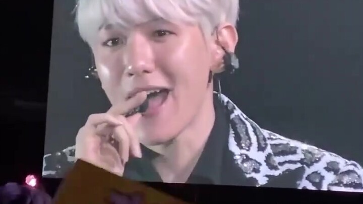 Byun Baekhyun cover bài I LOVE YOU 3000 !!!!! Giọng hát thật tuyệt vời!