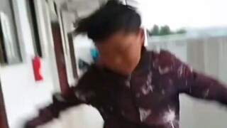 精神TV之轰动全校の最帅の甩贵头舞 & 伤感精神小伙