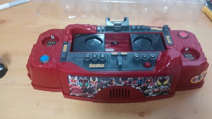 The Kamen Rider Battle Rite includes the transformation sound effects and skills of the nine Heisei 