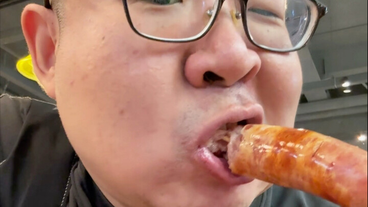 ในที่สุดก็ได้กินอาหารฝีมือบล็อกเกอร์ดังแล้ว!