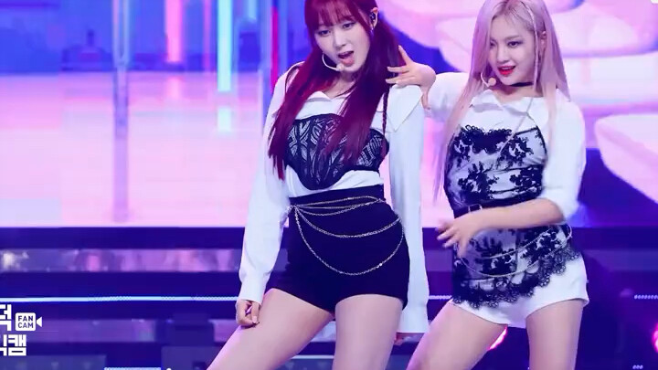 Should you go for a backflip in the Red Team or a top move in the Glue Team? Giselle is perfect for 