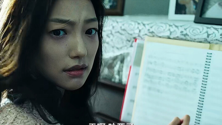 “This horror movie ended up feeling like a comedy—those ghostly vibes had me cracking up!”