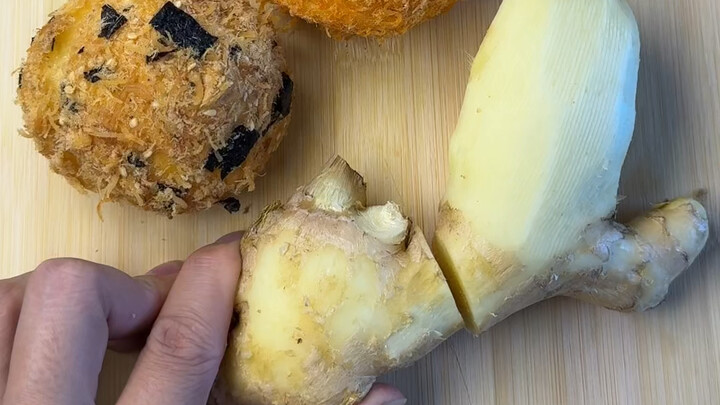 Ginger cos pork floss Xiaobei
