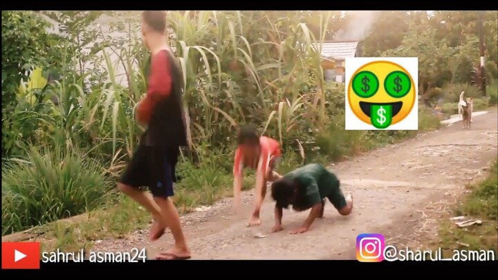 PRANK JATUHIN UANG 5000 an  MATA DUITAN NGEJAR KOCAR KACIR