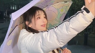 硬塞了我一嘴狗粮并砸了我的狗碗