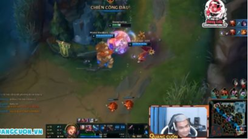 QUANG CUỐN JINX KHOẢNH KHẮC BỊ THÁNH HỤT XE HÀ TIỀU PHU NHẬP VÀO NGƯỜI
