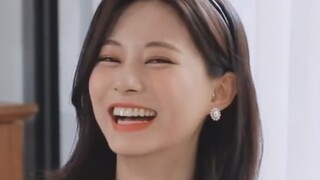 Các thành viên Twice đoán tên tiếng Anh của Mina và câu trả lời của Tzuyu khiến mọi người bật cười