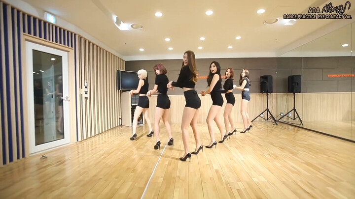 Fengshen ✨ AOA’s “Like a Cat” eye-contact version in the practice room – Seolhyun’s close-up straigh