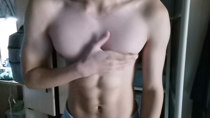 第一次给肌肉抹身体乳
