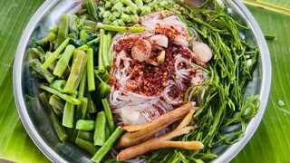 ข้าวปุ้นซาวน้ำปลาร้า สูตรต้มน้ำปลาร้าไม่ให้เหม็นคาว