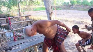 ไฮไลท์นิทานก้อมสามเรื่อง