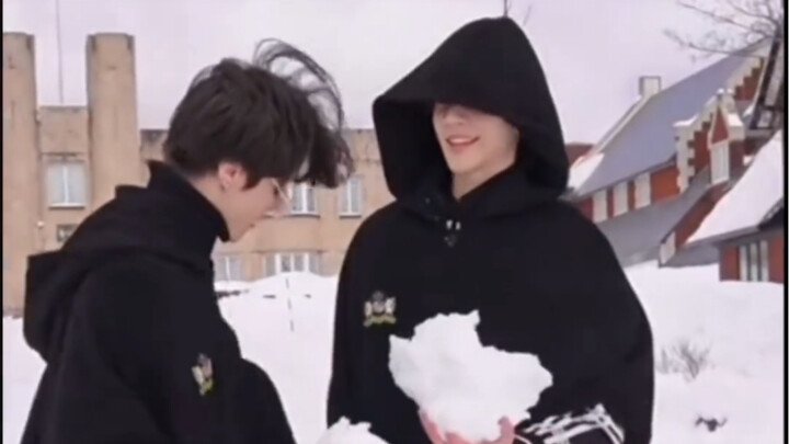 Handsome guys are meant to be shared!