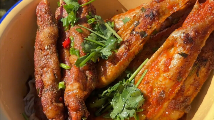 Saat Bunyi Suspensi Terdengar, Hidangan Lezat Pun Hadir!