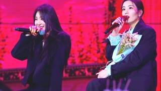 权姐演唱会突然登场的李彩演！上台拥抱！