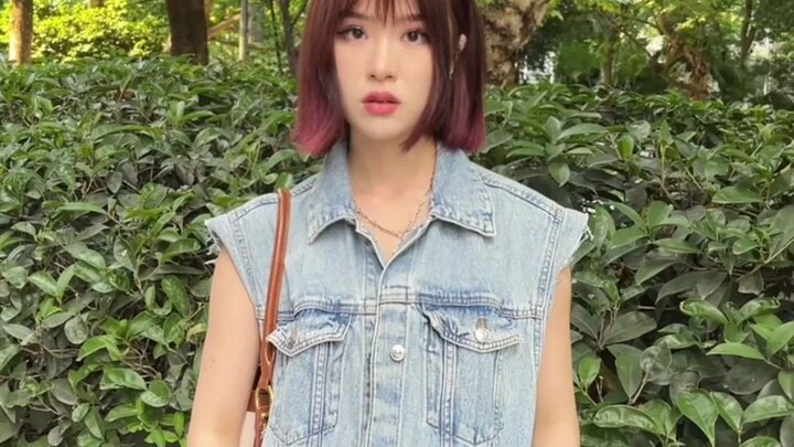 How could our friendship be so easily swooped up by someone else? #BFFs