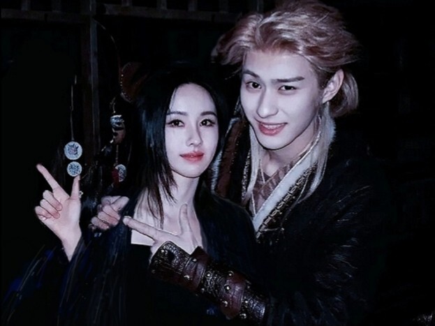 Yinglei, don’t stare so intently—Wenxiao’s going to be scared right through!