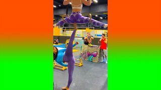 รวมคลิปตลกๆ : หมั่นไส้มานาน…ขอเตะตูดหน่อยละกัน!!