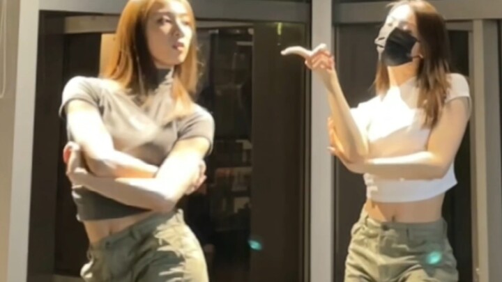 [Double Jazz] Super simple Jazz dance for girlfriends. The magical song is beautiful and you must le