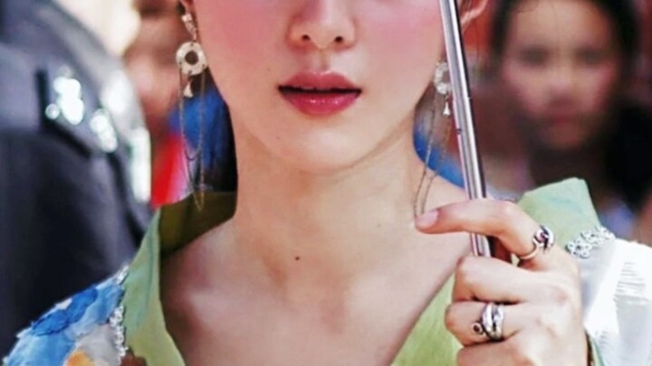 Director: With just those dark circles under her eyes, she could outshine everyone! Liu Xuehua is th