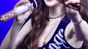 🌸 Behind the Scenes with Zhao Lusi – Pure Magic!🌸 赵露思幕后花絮——纯粹的魔法！