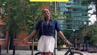 التنورة التي ارتفعت عن غير قصد أثارت تفاعلًا مليئًا بالحب