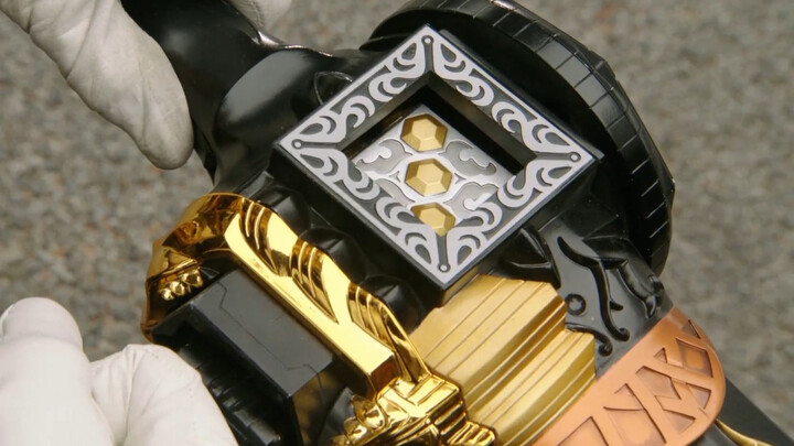 The animal friends that appear in the TV series Magical Girl Beast using the dice saber.