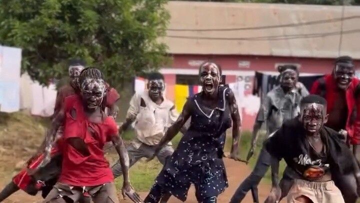 The guy’s Halloween dance choreography is very creative, so cool!