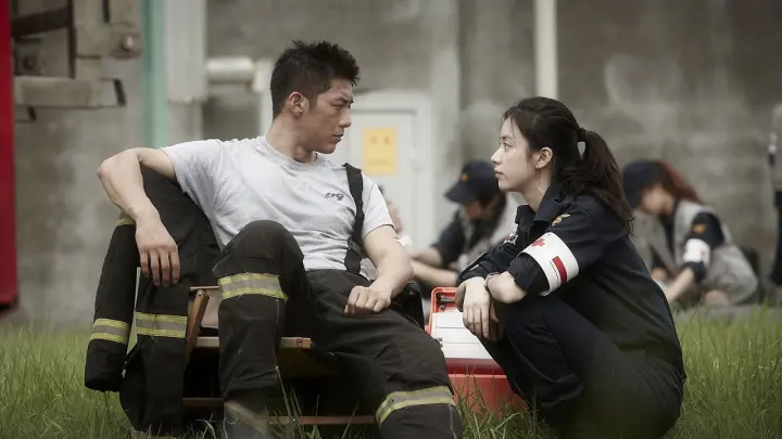 She Keeps Sedücing This Lonely Firefighter, Until Things Gets Spïcy . . . | Movie Story Recapped