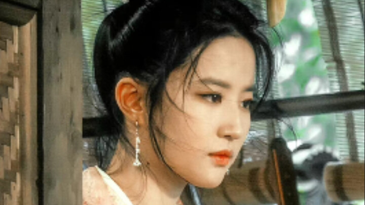 Chỉ vài chi tiết nhỏ thôi cũng đủ thấy Lưu Diệc Phi diễn vai người nhạy cảm, tự ti xuất sắc đến mức 