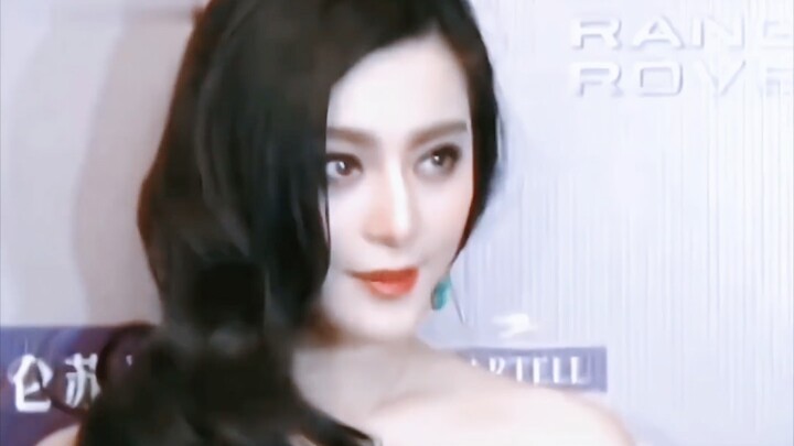 Selain dia, siapa lagi yang kecantikannya bisa bebas dari kritik di seluruh internet?!