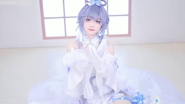 [Tác phẩm sinh nhật lần thứ 18] Trong bộ cosplay mừng sinh nhật người lớn, cô dâu Lạc Thiên Y vừa nh