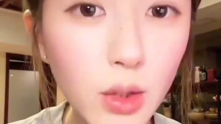 Tôi không biết, nhưng quả việt quất của tôi thật quyến rũ.