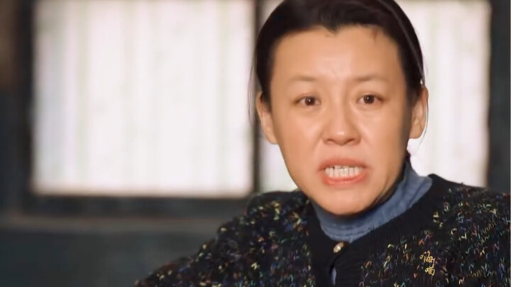 Xiao Zhaoxi, who grew up surrounded by love, may be a quirky, attention-seeking character, but once 