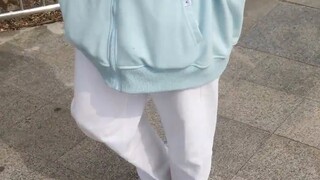 It's too dangerous outside, choose a Kamen Rider to protect you