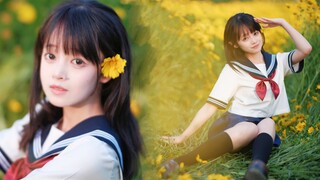 花丛中的水手服少女~