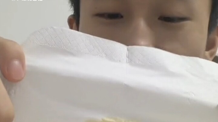 Who understands the sheer helplessness of getting hit with secondhand smoke while you’re just walkin