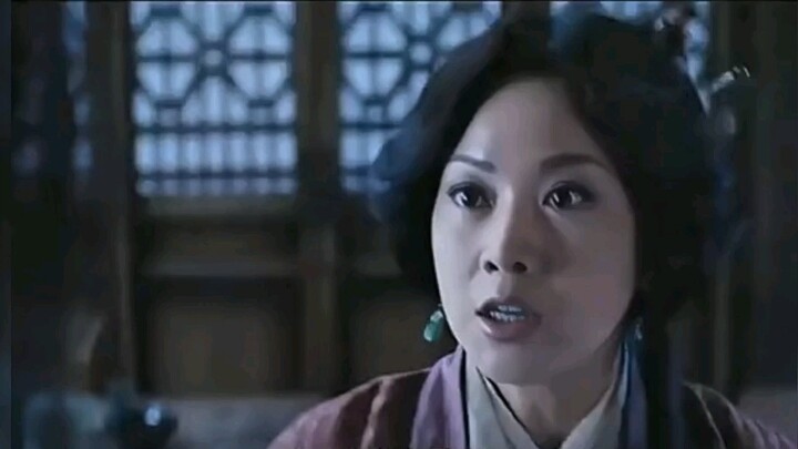 Hồi đó tôi chỉ biết xem phim mà không hiểu cô nói gì!