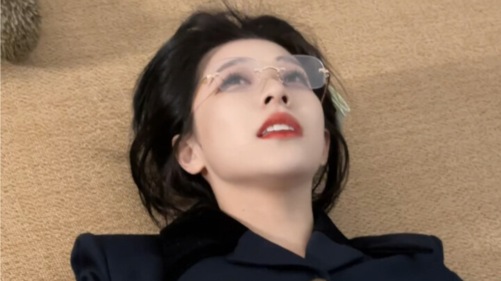 有一种小妈回娘家的氛围感