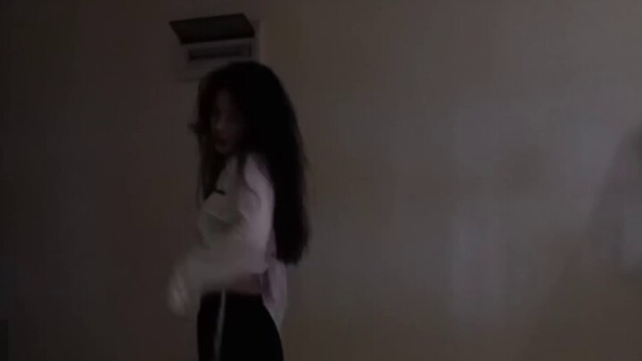 【Yerim】High school students only dare to dance Lisa when their parents are not at home
