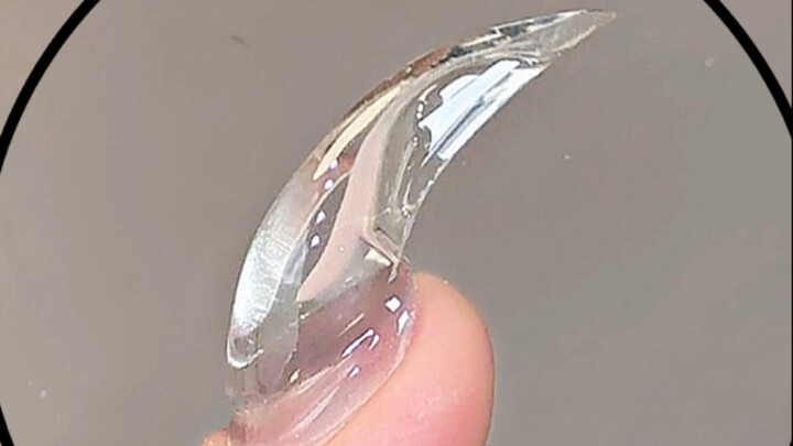 مخلب القط بخط دموي بالذكاء الاصطناعي! شرح طريقة التنفيذ