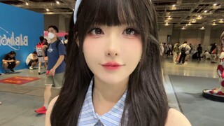 小妹勇闯BW漫展！竟然被美女亲了……