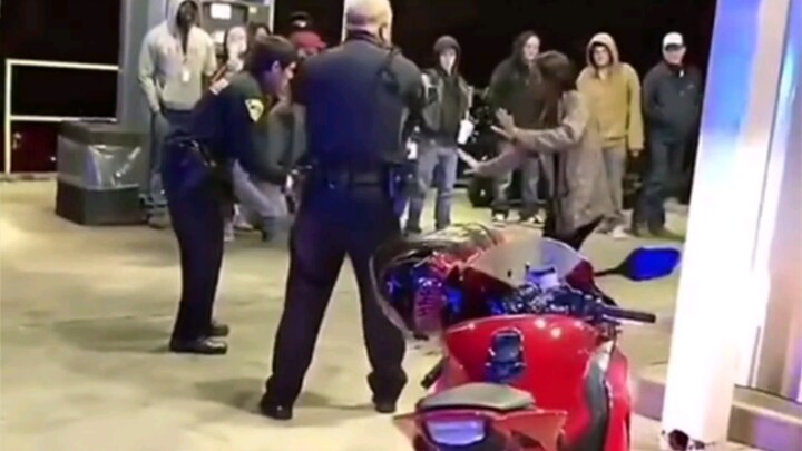 Adegan lamaran paling kocak