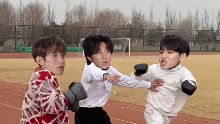 【Tidak Bermoral Ganti Wajah】Apa yang Bisa Dilakukan Orang Ini Saat Lari?