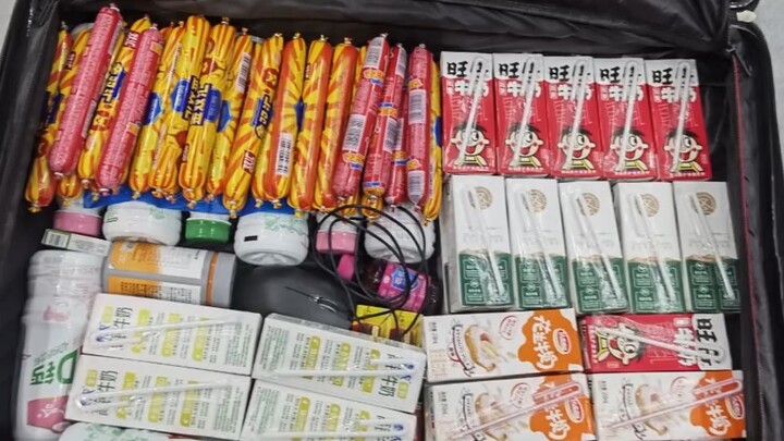 Mahasiswa kembali ke kampus, di rumah hanya tersisa dinding penahan beban.