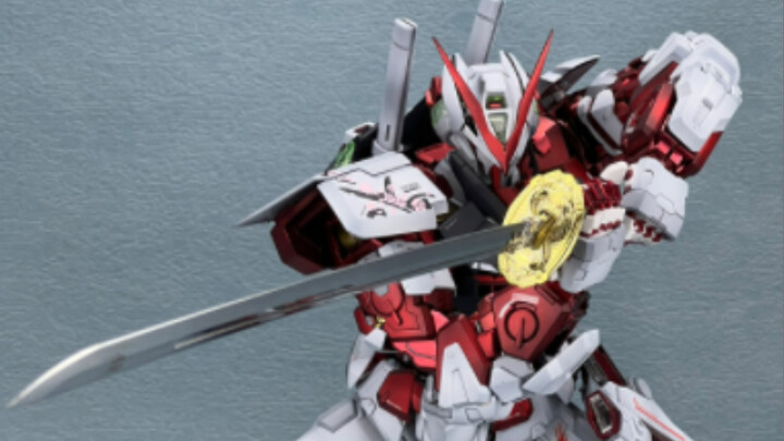 Bandai PG Merah Sesat Elektroplating Palsu Matte Shadow X Kerangka Merah Elektroplating Palsu Terkai