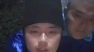 Sword energy reigns supreme in Central China, as the waves of the Yangtze River push forward one aft