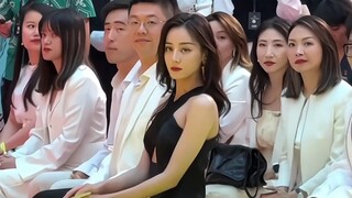 What? Someone actually questioned your sister's raw photos. Please open the original camera to commu