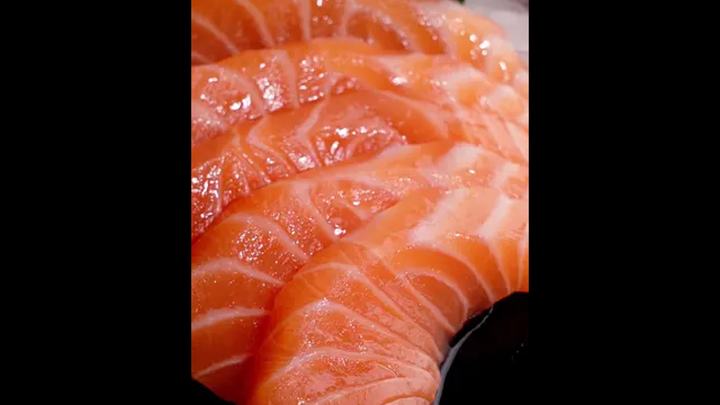 กินไปก็ลงขาหมด นมว่างอยู่ ไม่คิดลงบ้างเหรอ”😖