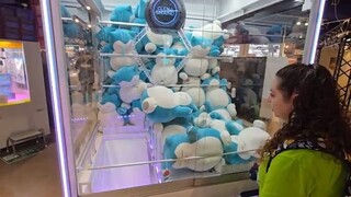 The coolest anime themed claw machines in Japan!- (One Piece, Dragonball, Naruto)