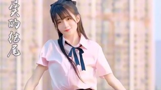 甜美可爱小姐姐